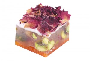 The oriental blend between Rose Malban, delicious apricot paste and fresh pistachios.